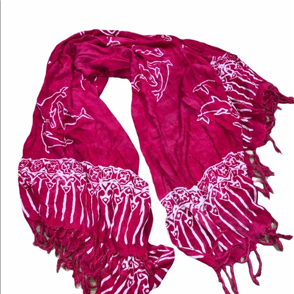 Koko Knot pink dolphin beach wrap - Picture 2 of 4